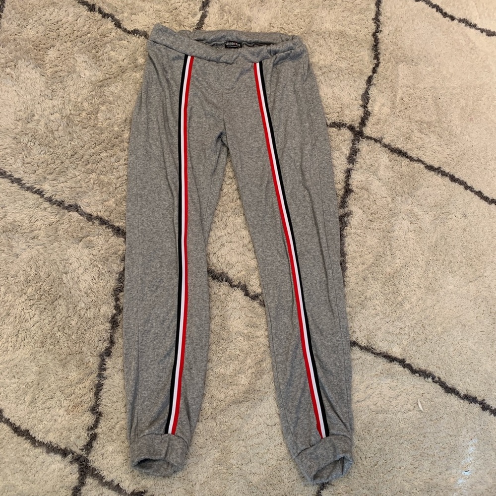 Fashion nova high waisted sweats fit: M long legs